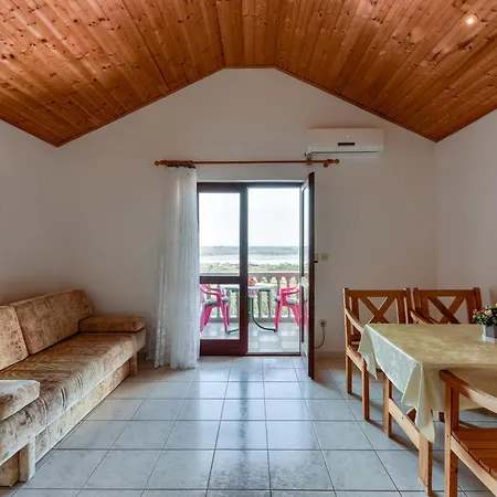 Appartamento Fuer 22 Personen Mit Aussicht