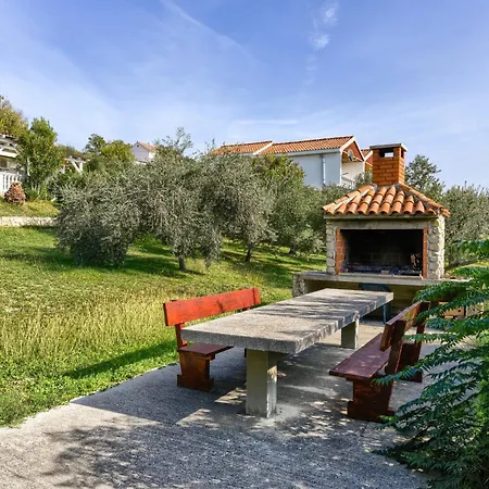 Fuer 22 Personen Mit Aussicht * Ražanac